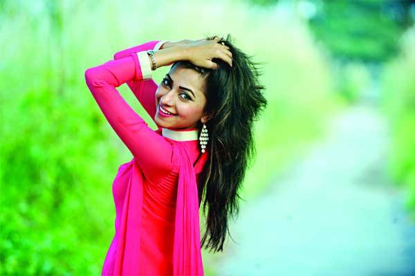 বিফোরইউ মিউজিকে লিজা
