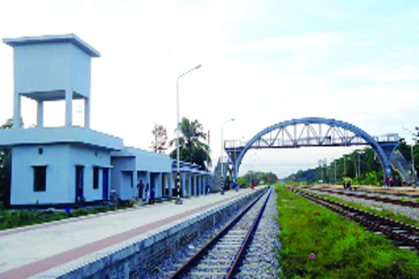 লোকবল সংকটে ফেনীর তিন রেল স্টেশন বন্ধ
