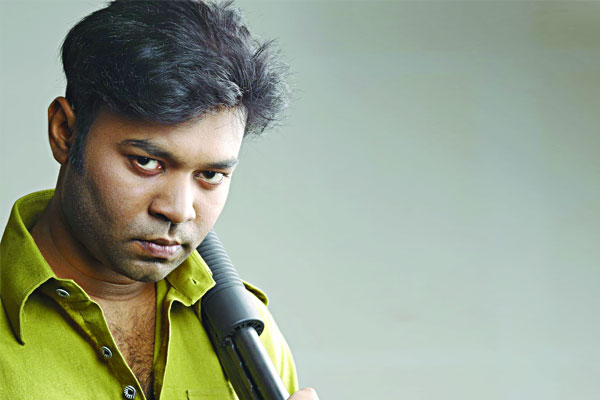 তিন বছর পর বিয়ের খবর প্রকাশ