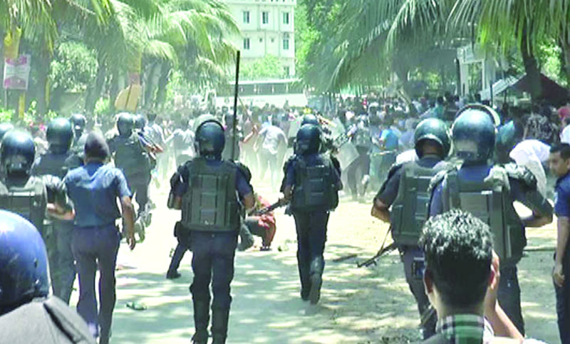 টাঙ্গাইল শহরে উত্তেজনা অস্ত্রসহ আটক ১১