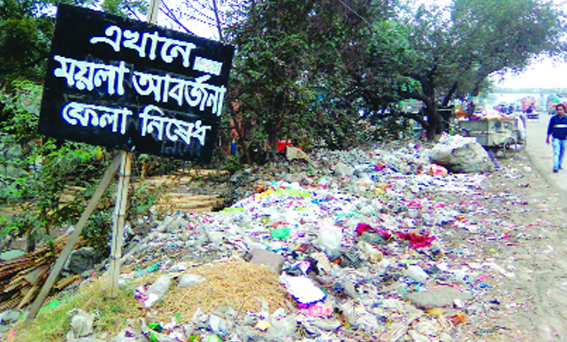সতর্কতা থাকলেও নেই সচেতনতা