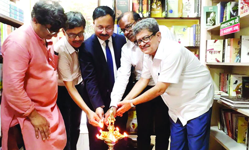 বাংলাদেশের অন্যপ্রকাশ এখন কলকাতায়
