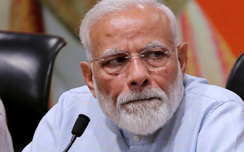কাশ্মীর ইস্যু এড়িয়ে যেতে চান মোদি