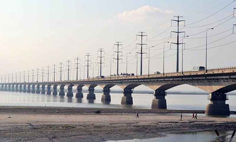 বঙ্গবন্ধু সেতুতে ট্রাকে পিকআপের ধাক্কা, নিহত ১ 