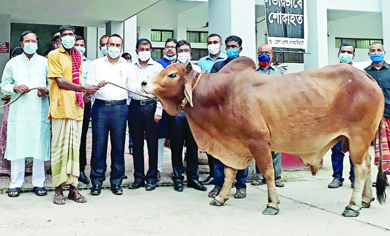 ছয়ফুলের পাশে প্রধানমন্ত্রী