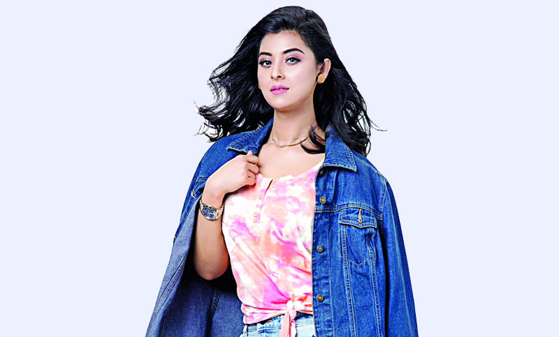 নিরাপত্তাহীনতায় বুবলী