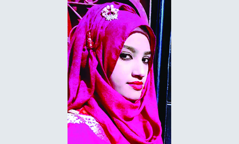 নুসরাতের কবরে পিবিআইয়ের শ্রদ্ধা