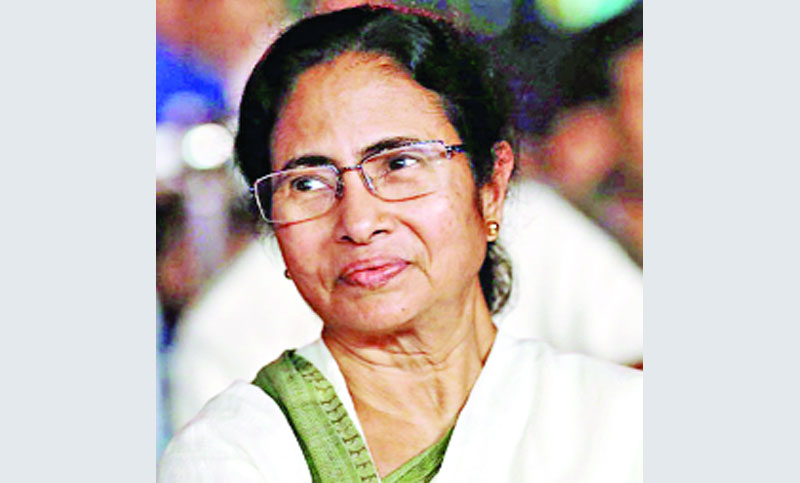 উপহারের আমে আপ্লুত মমতা