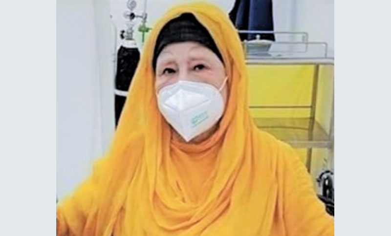 খালেদা জিয়া টিকা নেবেন কাল