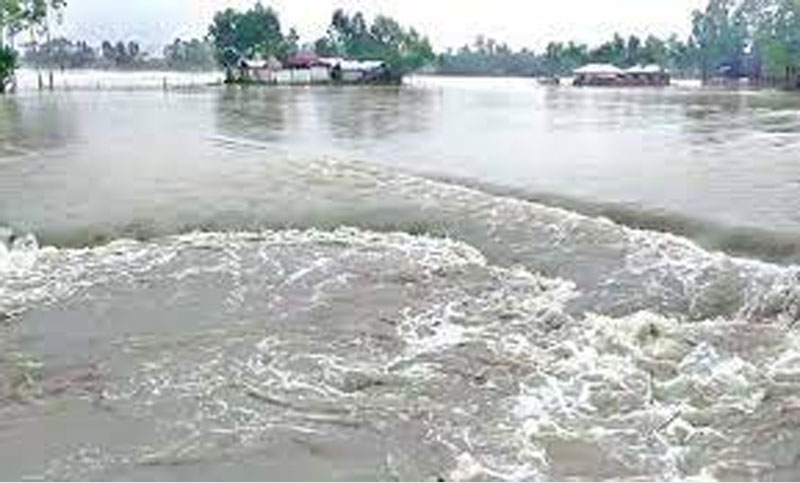 নদীর পানি বিপত্সীমার ওপরে, ভাঙনে দুর্ভোগ