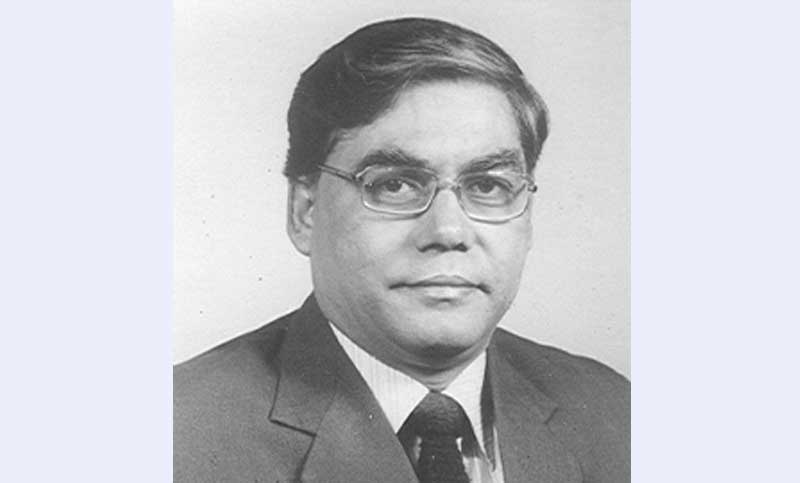 শিক্ষাব্যবস্থায় পরিবর্তন আনা জরুরি