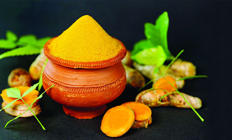 হলুদে আর মরিচে