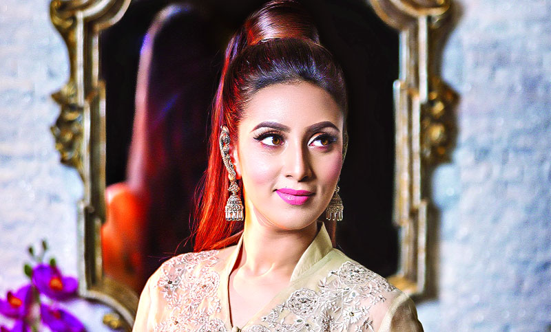চুল রং করার আগে-পরে