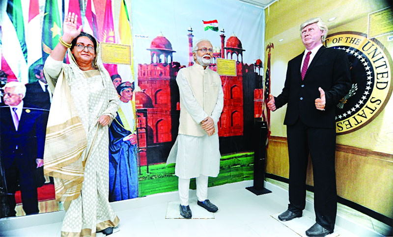 মৃণাল হকের সেলিব্রিটি গ্যালারি এখন রাজশাহীতে