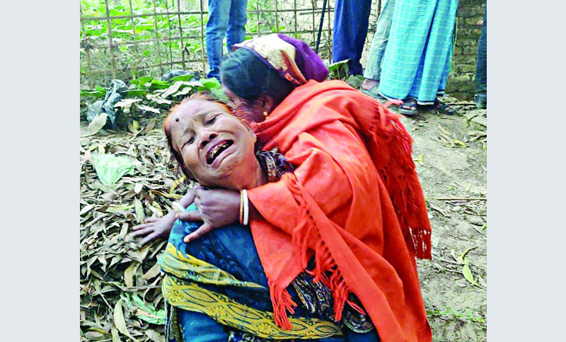 স্বজনদের কান্না থামছে না বাঁচার আকুতি খোকনের
