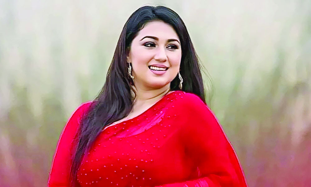 কোরবানির ঈদে যোগ হলো অপুর ‘লাল শাড়ি’