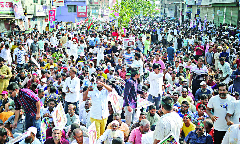 দুই জেলায় সংঘর্ষ ভাঙচুর, আহত ৩০