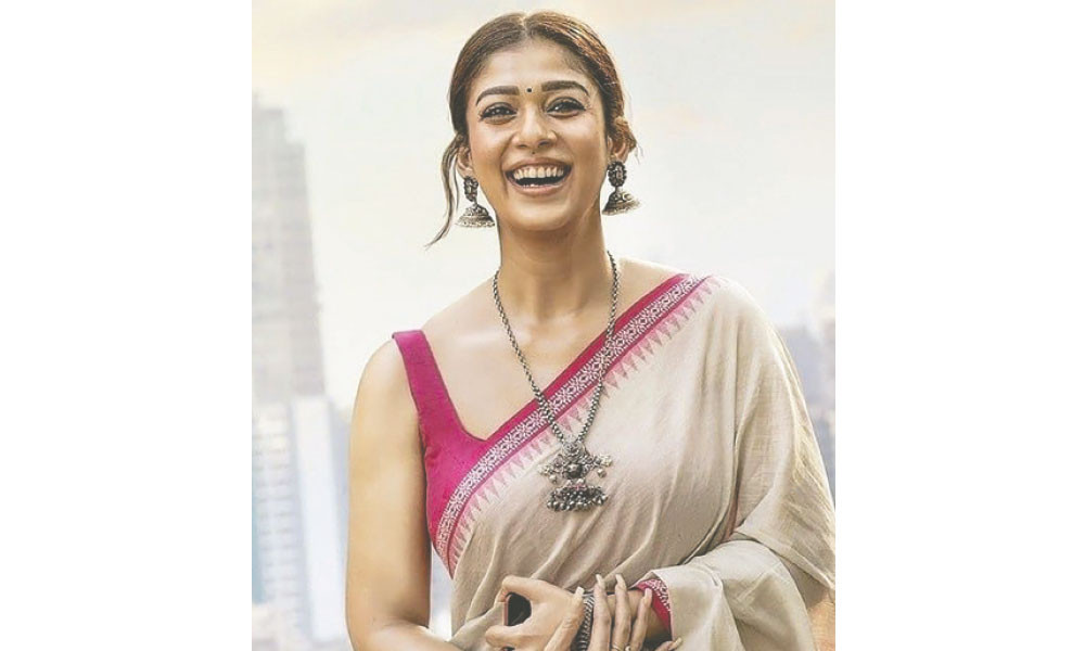 নিরামিষ রান্না নিয়ে নয়নতারার ছবি
