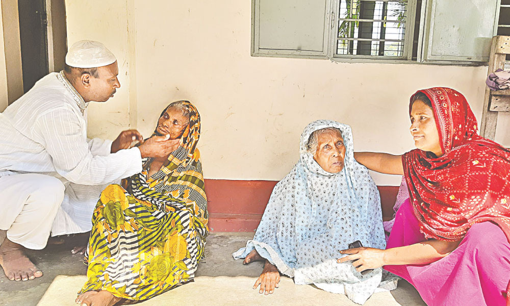 অসহায়ের সহায় মাতৃছায়া