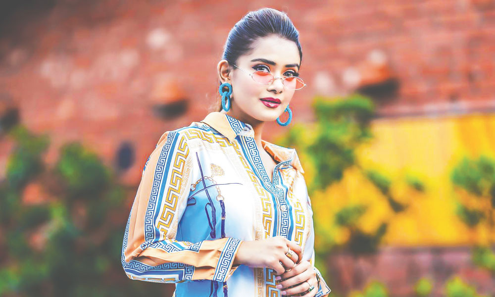পরামর্শ ও অভিযোগ জানাতে ডিবি কার্যালয়ে তিশা