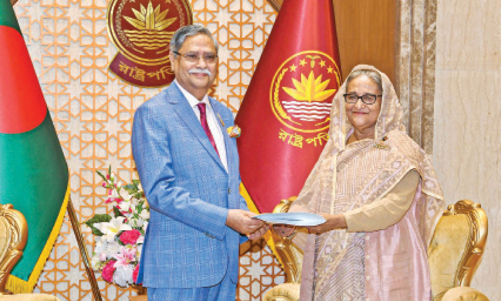 শেখ হাসিনাকে সরকার গঠনের আমন্ত্রণ রাষ্ট্রপতির