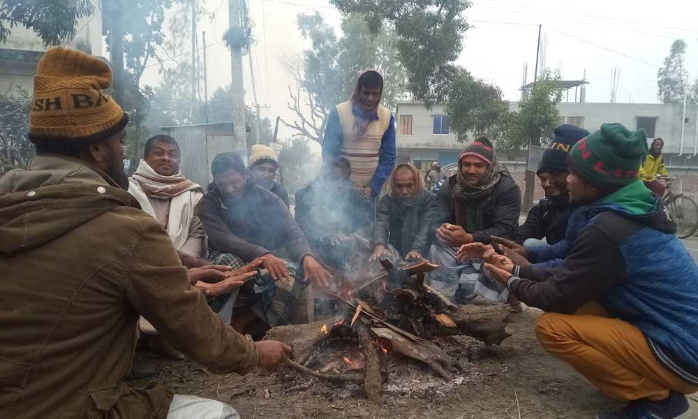 নীলফামারীতে কনকনে শীতে বেড়েছে দুর্ভোগ