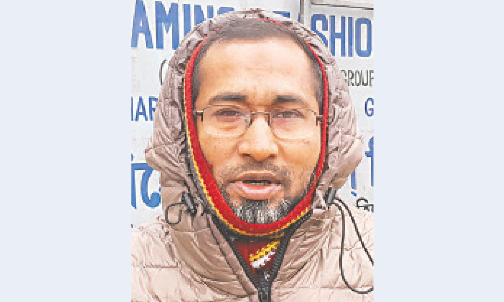 কাজের নিশ্চয়তা চাই আমরা