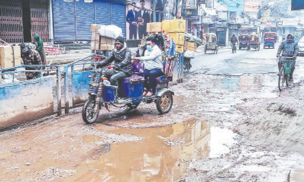 কুমিল্লার কান্দিরপাড়-ধর্মপুর সড়কের করুণ দশা