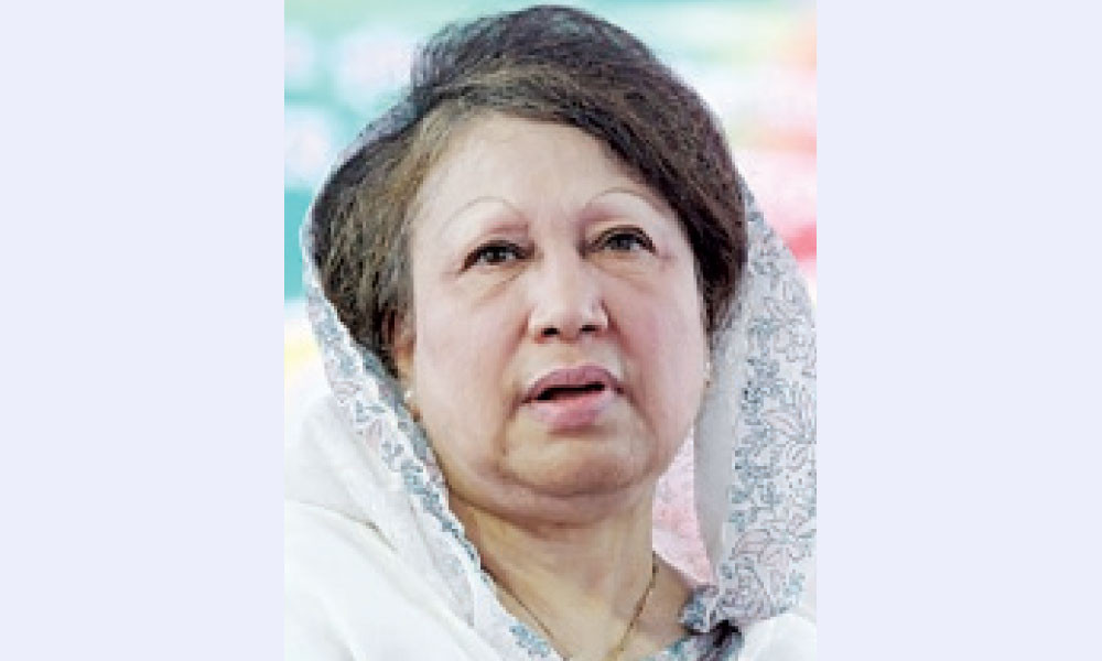 হাসপাতাল থেকে বাসায় ফিরলেন খালেদা জিয়া