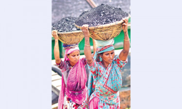 বিশ্বে বাধ্যতামূলক শ্রমের ৫৫% নারী
