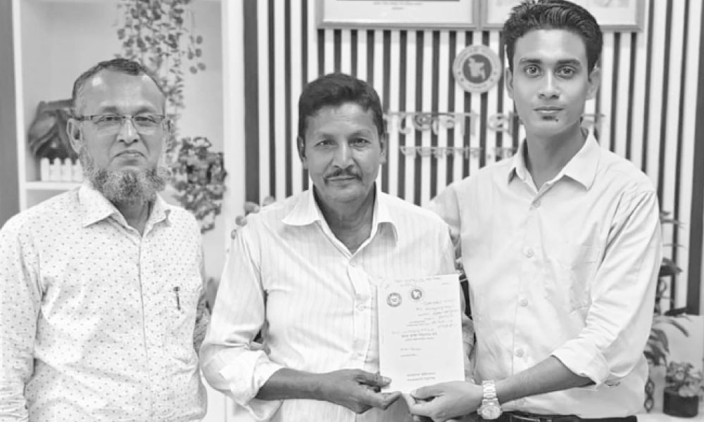 সেই চিত্তরঞ্জন এবার বয়স্ক ভাতা পাচ্ছেন