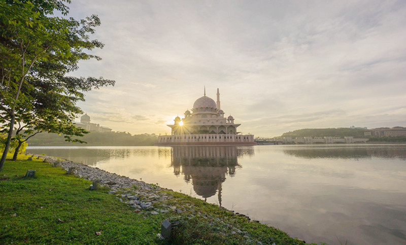 ইসলামে জীবনের নিরাপত্তা মানুষের মৌলিক অধিকার