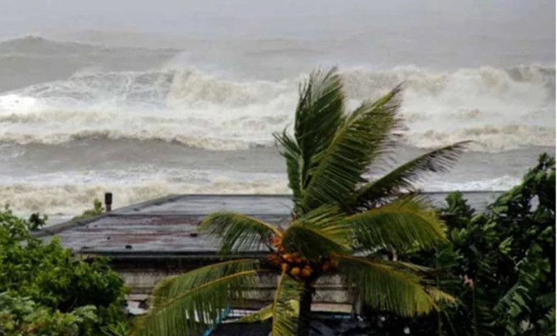 রাতে ৮ জেলায় ঝড়ের আভাস