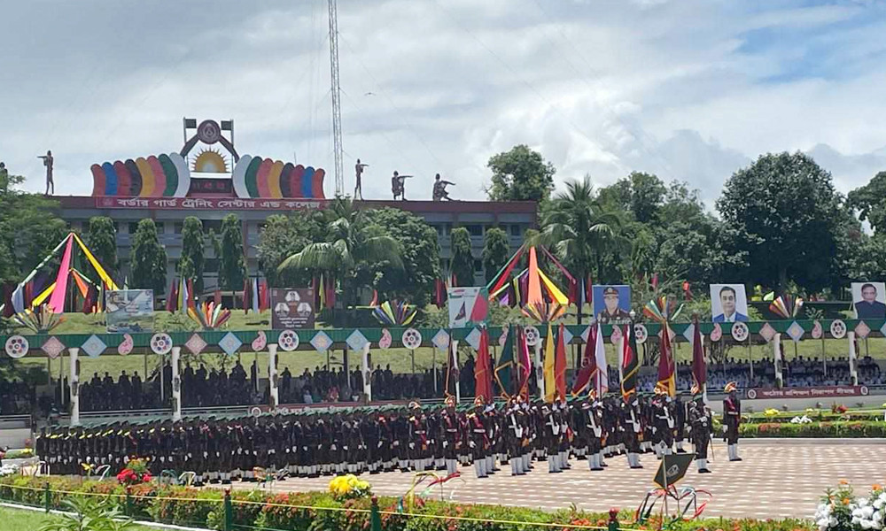 বিজিবির ১০১তম ব্যাচের প্রশিক্ষণ সমাপনী কুচকাওয়াজ সম্পন্ন