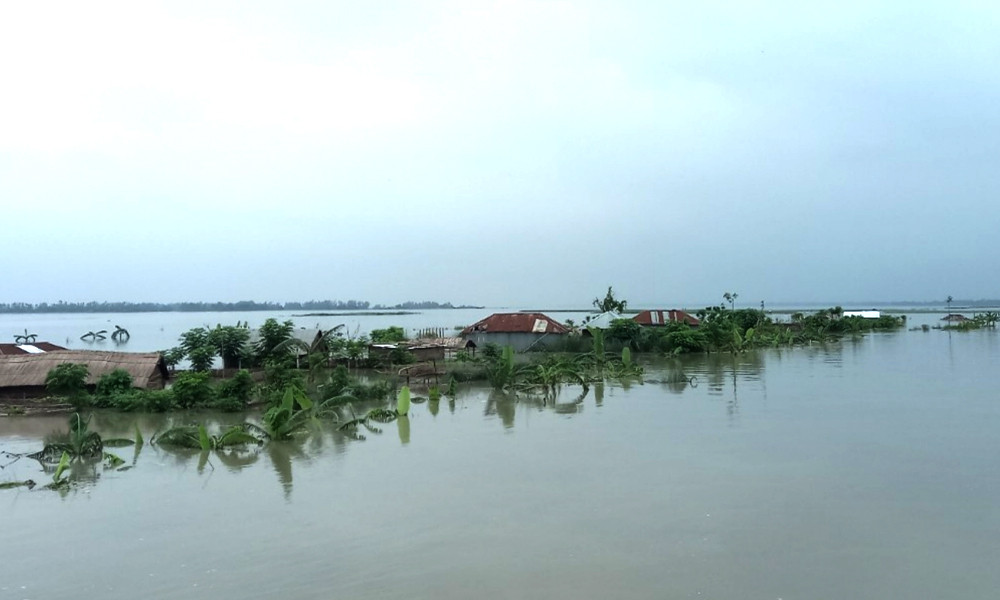 ১০ জেলায় বন্যা : কোথাও উন্নতি, কোথাও অবনতির শঙ্কা