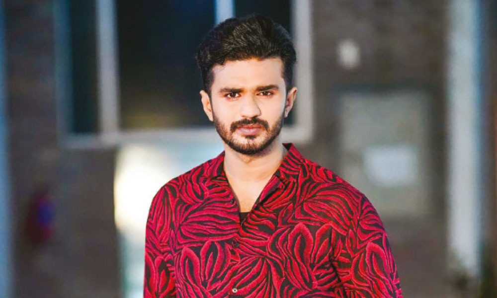 ইউটিউব ট্রেন্ডিংয়ে ফারহানের দাপট