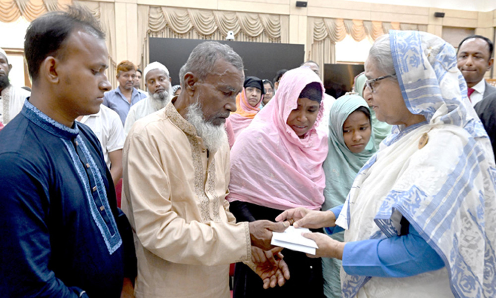 আবু সাঈদসহ ৩৪ নিহতের পরিবার পেল প্রধানমন্ত্রীর সহায়তা