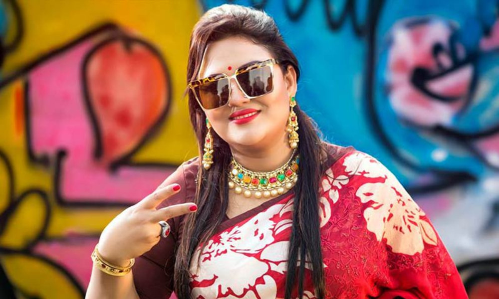 গায়িকা মমতাজ কোথায়?