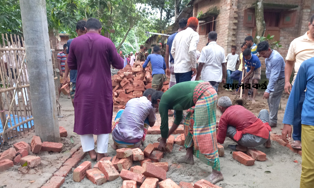 আবু সাঈদের বাড়িতে যাচ্ছেন ড. ইউনূস, তৈরি হচ্ছে রাস্তা