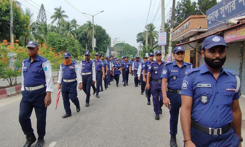 শোভাযাত্রা দিয়ে শুরু হলো জেলা পুলিশের কার্যক্রম