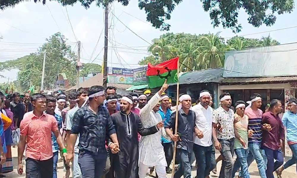 সাবেক স্বরাষ্ট্র প্রতিমন্ত্রী বাবরের মুক্তির দাবিতে বিক্ষোভ