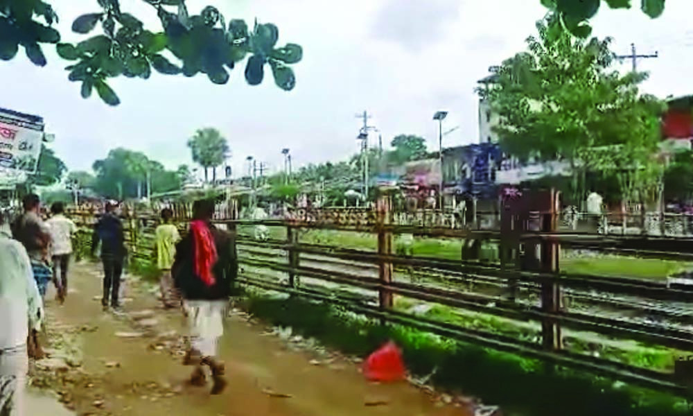 কুমিল্লায় ত্রাণ বিতরণে গিয়ে বিএনপির দুই গ্রুপের সংঘর্ষ, আহত ৫