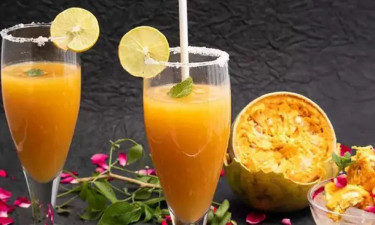 পুষ্টিতে ভরপুর বেল খেলে পাবেন যেসব উপকার