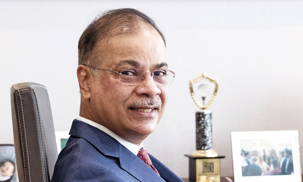 সিঙ্গাপুর ও বিশ্বের শীর্ষ ধনীদের তালিকায় সামিটের আজিজ খানের স্থান কত তম