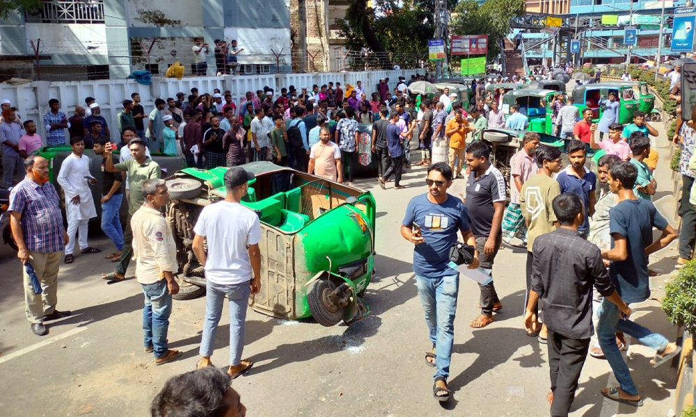 সিলেটে ব্যবসায়ী ও পরিবহন শ্রমিকদের সংঘর্ষে আহত ২০