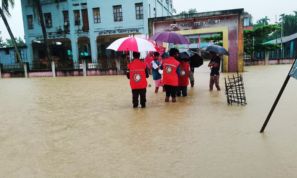 ৮ জেলায় বন্যার শঙ্কা, ঘূর্ণিঝড়ের আভাস নেই