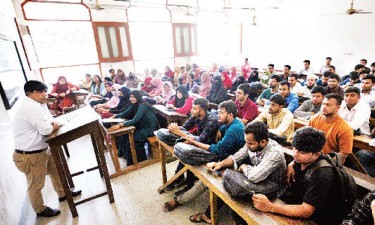 ‘একেবারে প্রথম বর্ষের আনন্দের দিনগুলোর মতো মনে হচ্ছে’