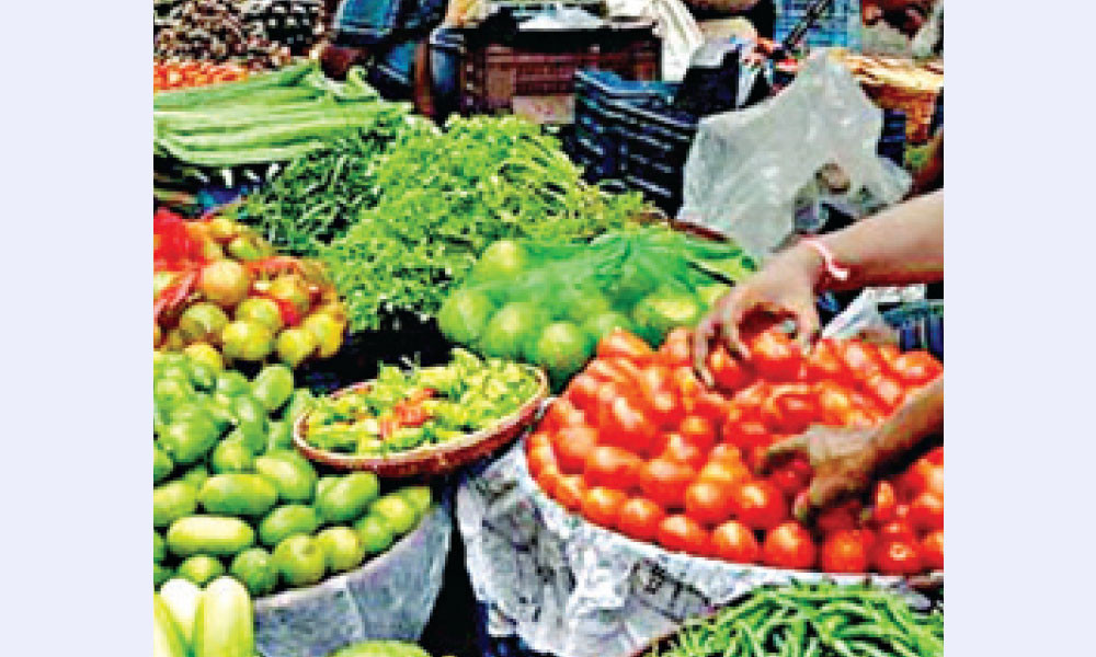 তবু স্বস্তি নেই নিত্যপণ্যের বাজারে