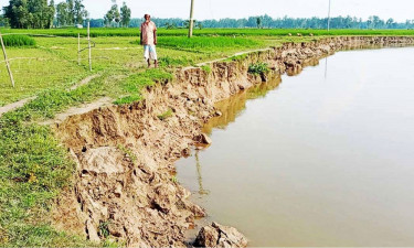 সারিয়াকান্দিতে বাঙালি নদীর ভাঙন শুরু, ঝুঁকিতে ৫ হাজার মানুষ