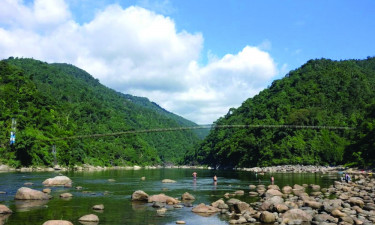 জাফলংয়ে পানিতে ডুবে পর্যটকের মৃত্যু